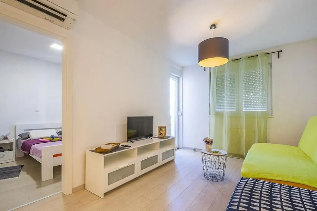Apartment Delux Apartman Pula